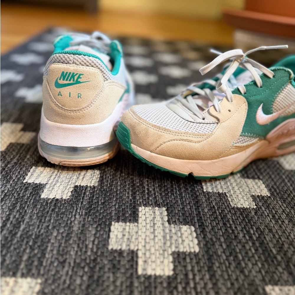 Nike Air Sneakers in White and Green - Picture 3 of 7